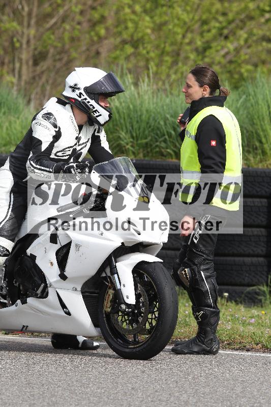 Archiv-2025/10 23.04.2025 Cornu Master School ADR/rot-rouge/10